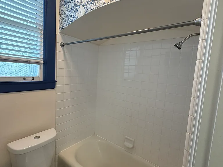 1519 Walnut St #6 — Photo 10