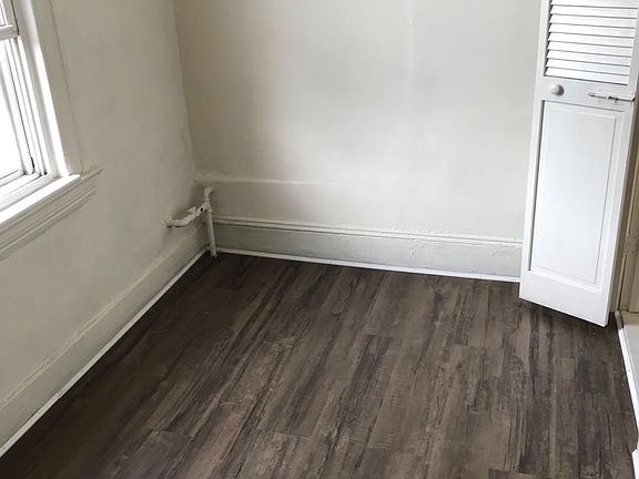 2nd image of 11120 39th Ave Floor 2