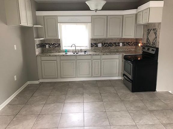 3rd image of 6680 Darby Blvd