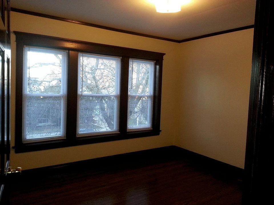 Building Photo 3