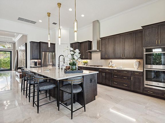 4th image of 9137 E Leon Circle