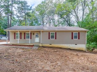 5700 Tracy Dr SE, Mableton, GA 30126