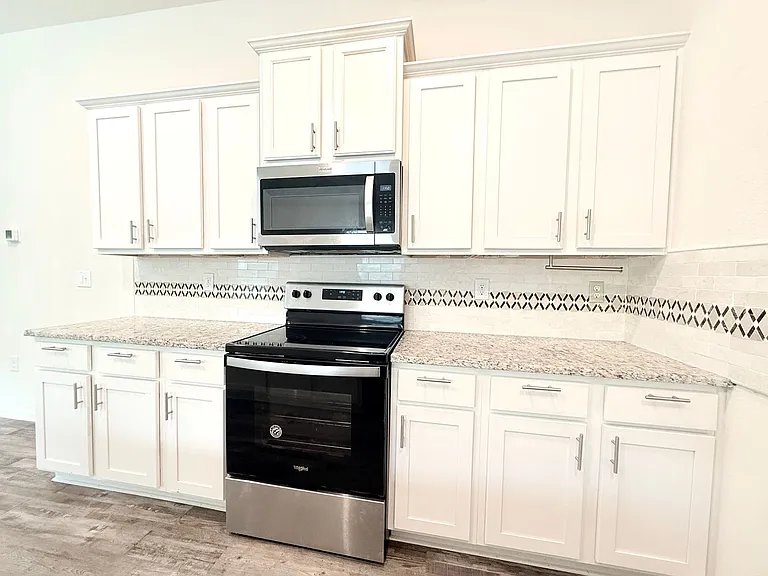 7838 Meadow Walk Ln — Photo 6