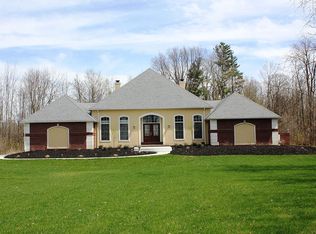 2363 Condit Dr SW, Pataskala, OH 43062