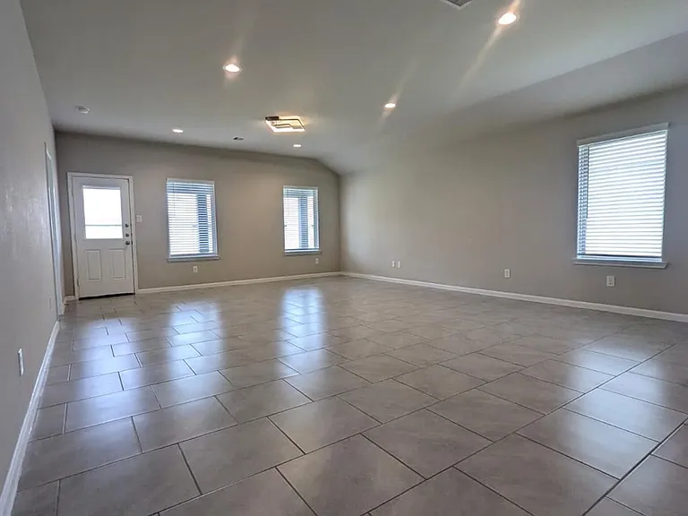 3518 Windham Way — Photo 21