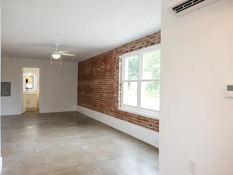 Overton Lofts — Photo 15