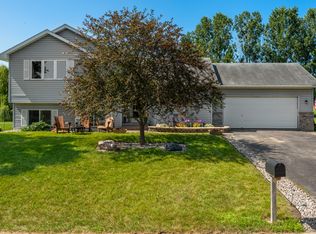3830 Fox Trl, Saint Bonifacius, MN 55375
