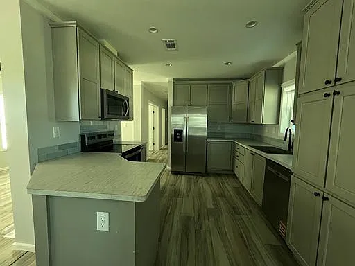 3 bed, 2.0 bath, 1290 sqft, $1,499 — Photo 4
