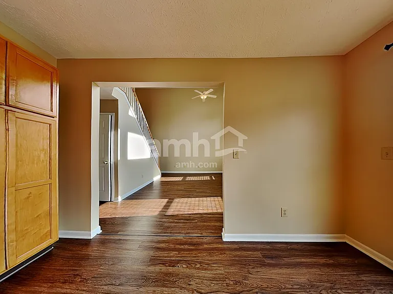 5671 Longbow Dr — Photo 7