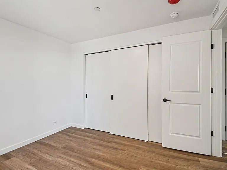 The Nest at Lincoln Park West — Photo 70