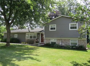 25 Elmford Rd, Rochester, NY 14606