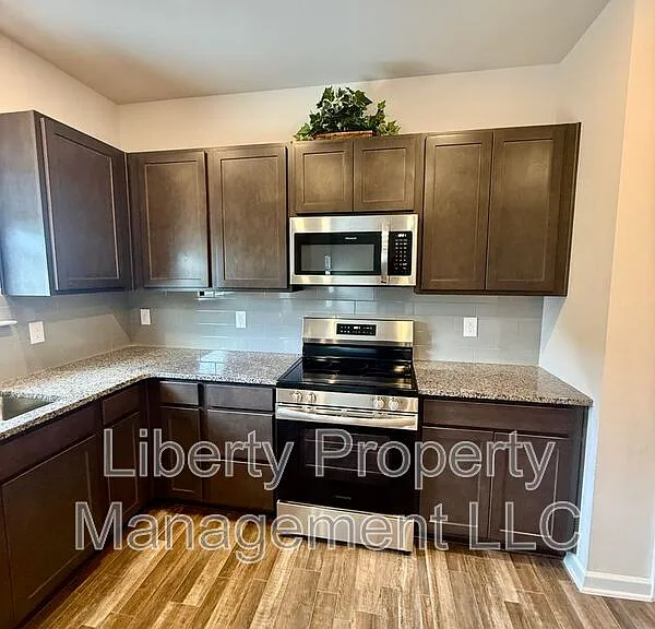 145 Deodora Ln — Photo 9