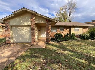 2612 Kings Rd, Moore, OK 73160