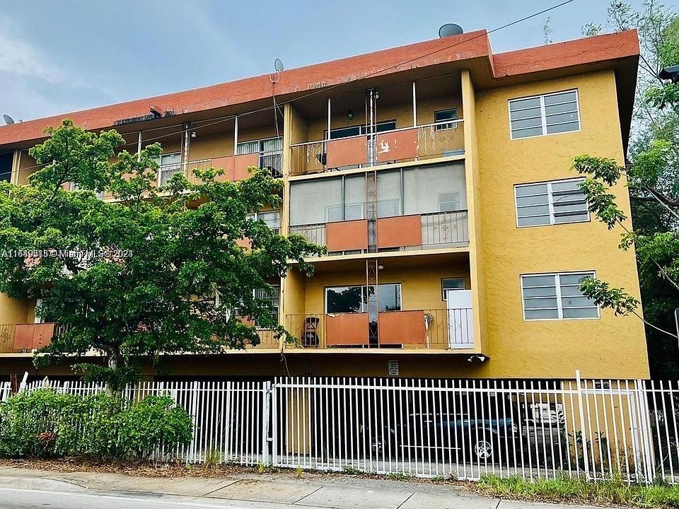1st image of 13480 NE 6th Ave APT 205