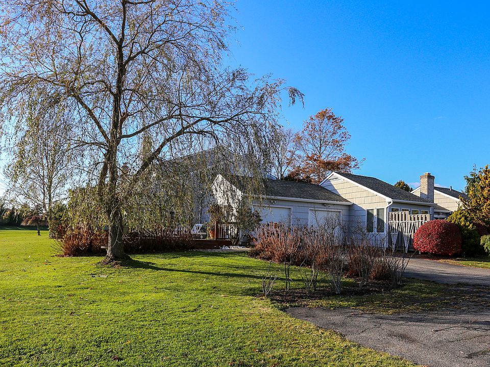 1st image of 30 Saint Andrews Cir