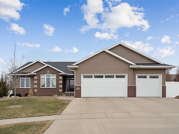 2nd image of 426 Wildflower Cir