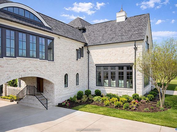 3rd image of 2215 Red Bank Rd SE