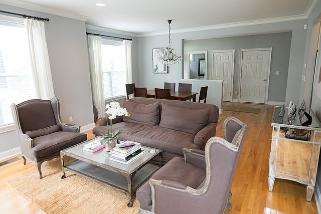 2nd image of 26 Park Place Cir