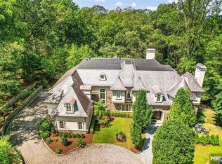 15 N Church Rd, Saddle River, NJ 07458