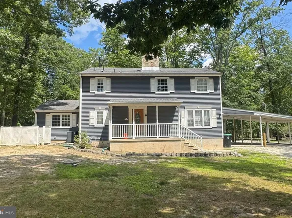 60 Trestle Ave, Hammonton, NJ 08037