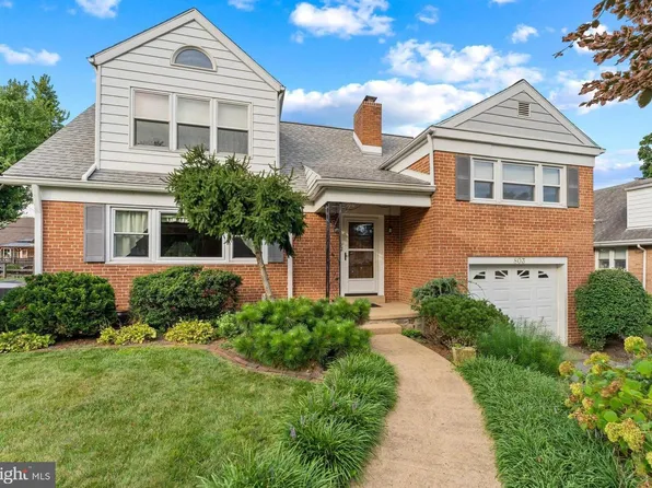 803 Jerome Pl, Reading, PA 19609