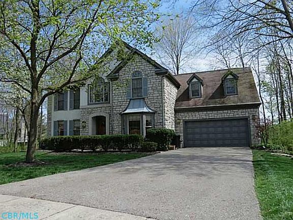 3rd image of 275 Oquinn Ct