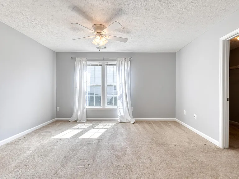 490 Crestridge Way — Photo 19