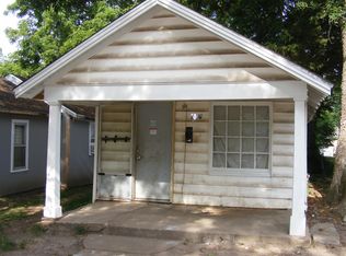 2041 N Pickwick Ave, Springfield, MO 65803