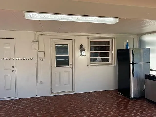 2820 SW 65th Ave — Photo 18