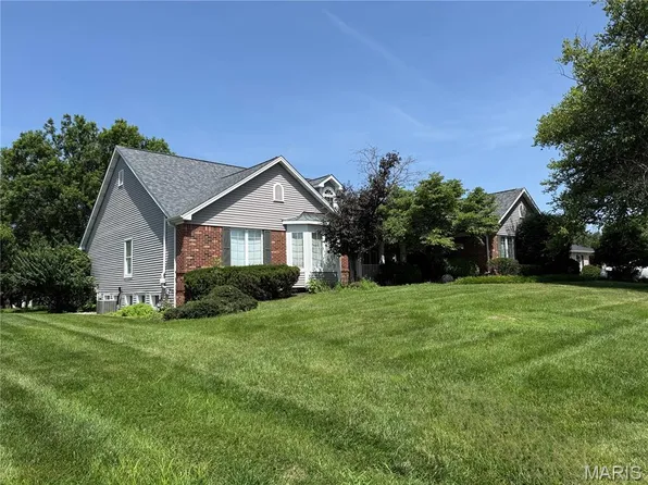 503 Malinmor Dr, Weldon Spring, MO 63304