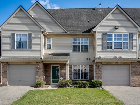 285 Brookfield Dr, Westland, MI 48185