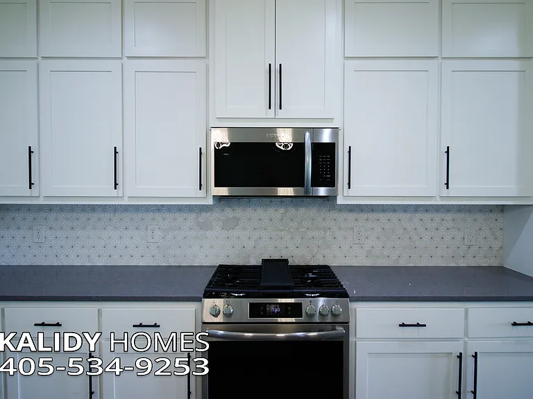 17610 Salma Rd — Photo 9