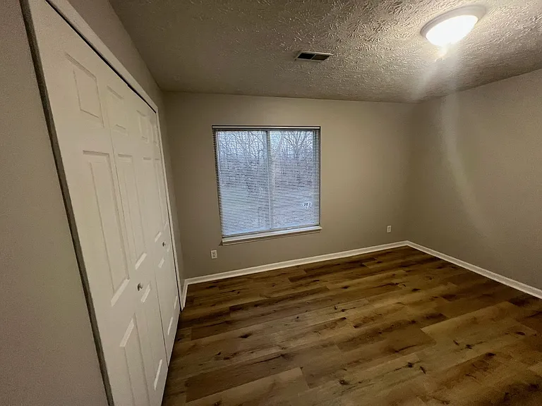 726 W Jefferson St — Photo 7