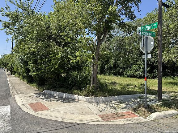 4th image of 310 S Plant Ave LOT 2