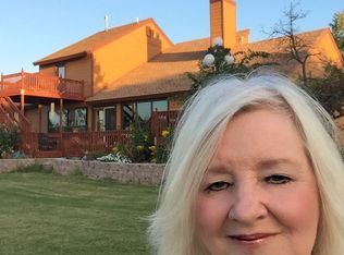 4 Skinner Ln, Ponca City, OK 74604