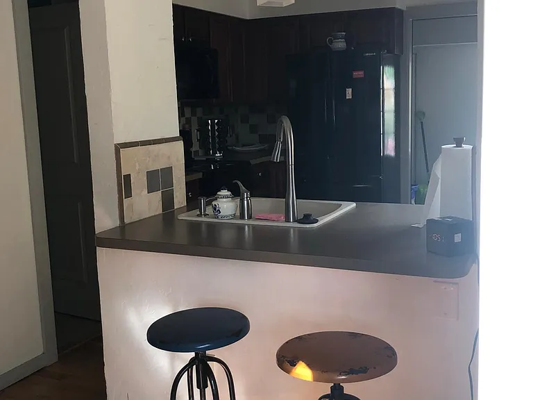 344 Gunnison Ave — Photo 4