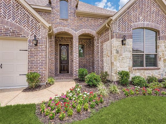 2nd image of 240 Waterview Ct