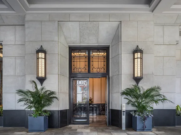 (undisclosed Address), Chicago, IL 60611