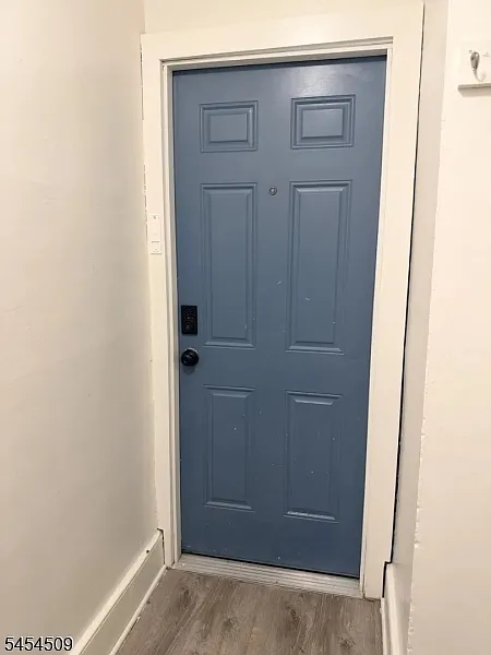2 bed, 1.0 bath, $1,800 — Photo 3