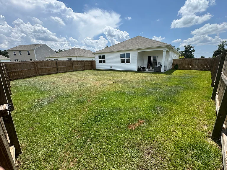 232 Tributary Cir — Photo 2