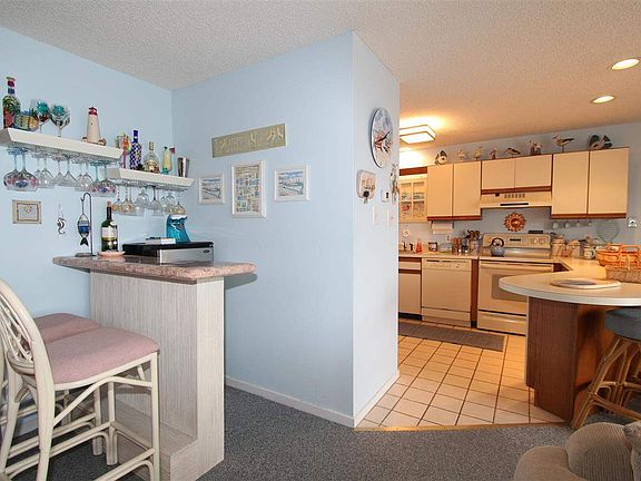 4th image of 110 Limpet Dr #110