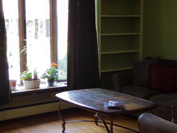 2nd image of 89 Saint James St
