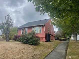 8101 18th Ave SW, Seattle, WA 98106