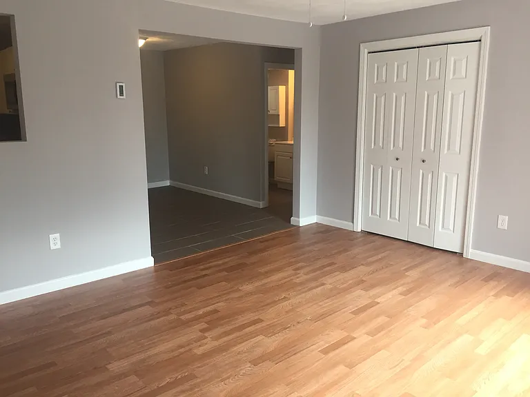 80 Locust Avenue — Photo 19