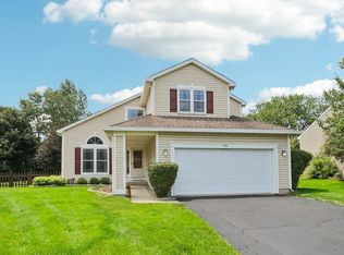 988 Tallgrass Dr, Bartlett, IL 60103