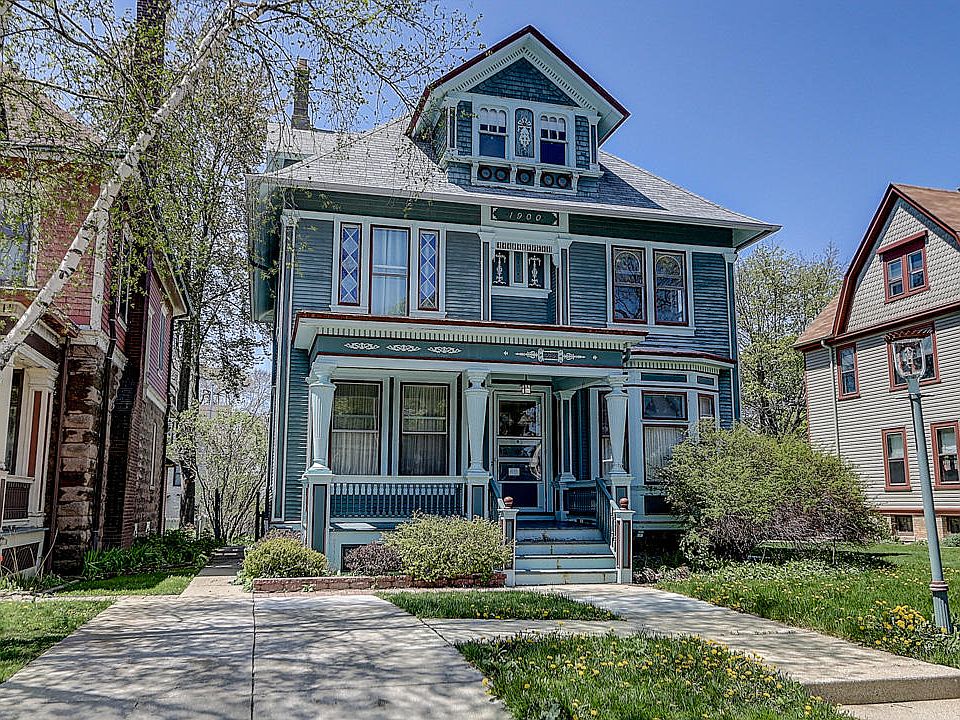 1st image of 2745 N Maryland Ave