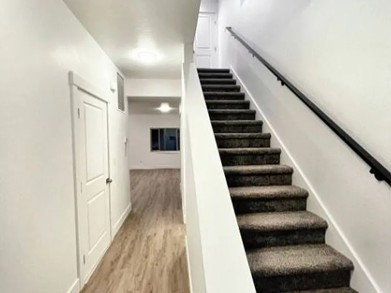 $1500 off your 1st months rent! — Photo 11