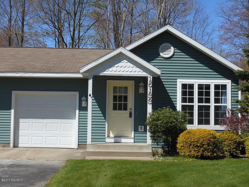 1st image of 15133 Snowberry Ct #32