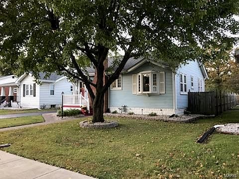 2nd image of 2161 Lynch Ave