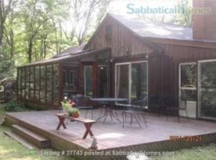 78 Alpine Dr, Amherst, MA 01002
